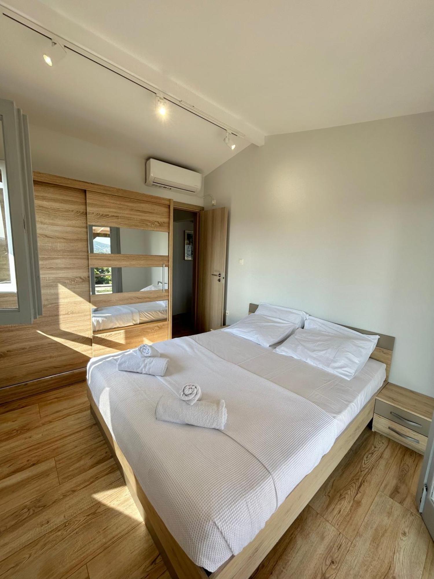 Villa Belle By Joanna Agios Spyridon  Extérieur photo