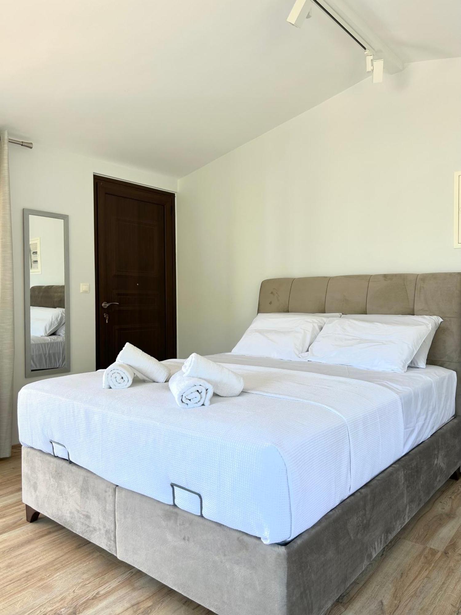 Villa Belle By Joanna Agios Spyridon  Extérieur photo